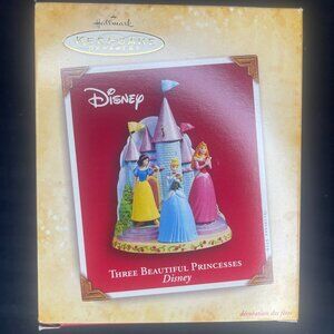 Hallmark Keepsake Ornament Disney Three Beautiful Princesses 2004 Christmas Rare